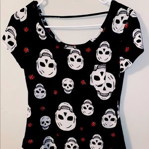Skull designed short sleeve shirt